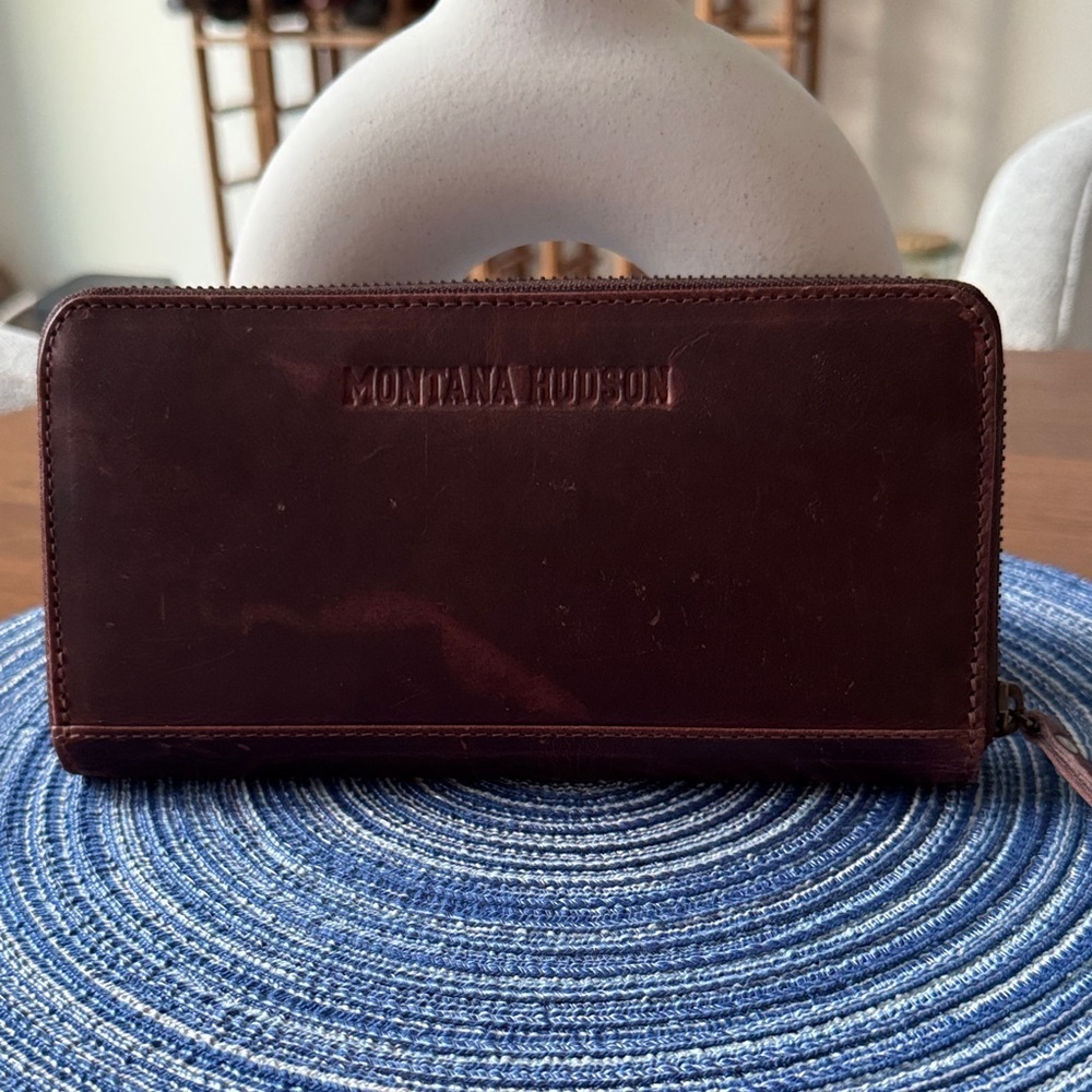 Montana Hudson Distressed Brown Leather Wallet Barely Broken In 🐎 🐎 EUC